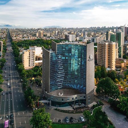 Doubletree By Hilton Yerevan City Centre Eksteriør billede