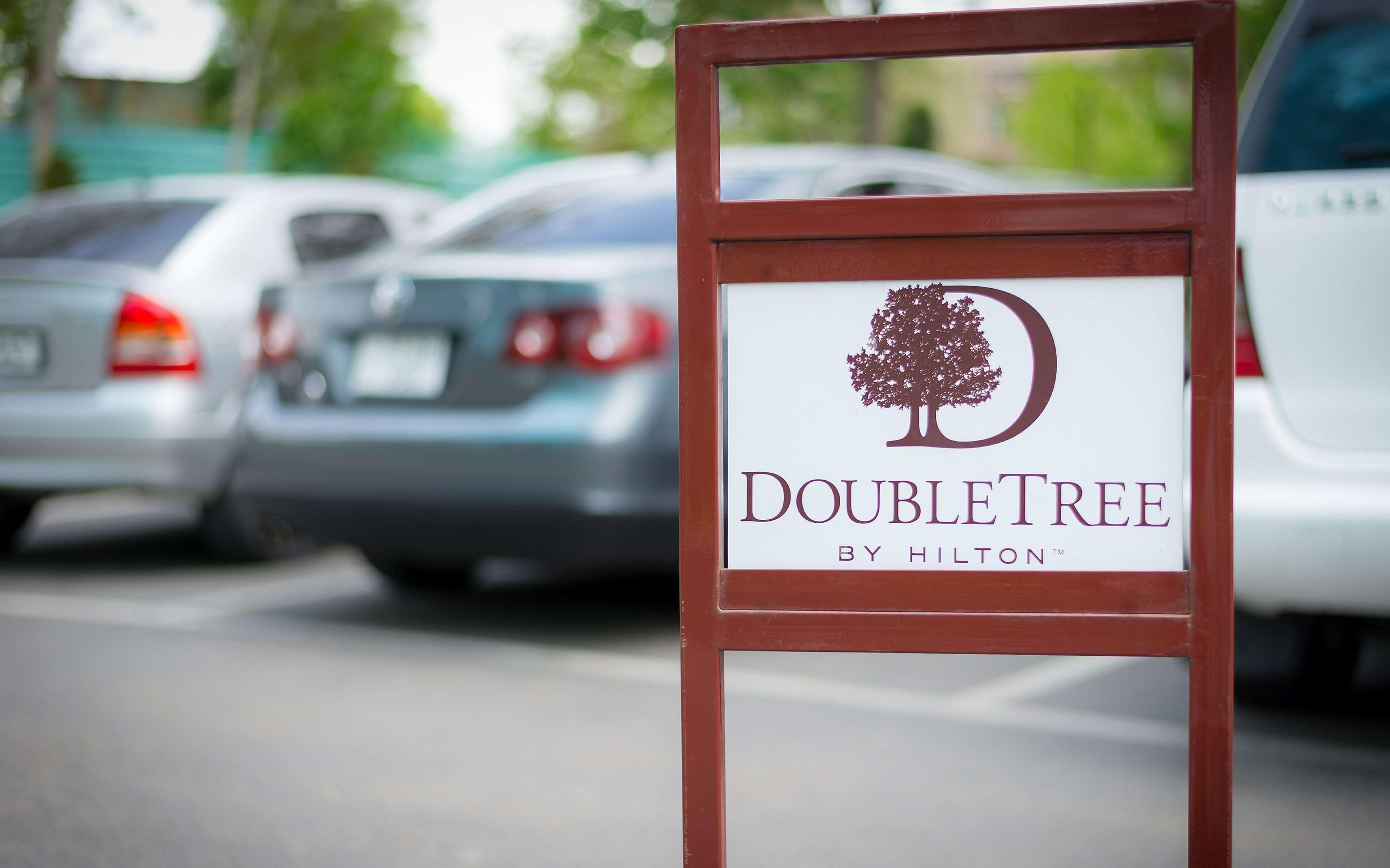 Doubletree By Hilton Yerevan City Centre Eksteriør billede